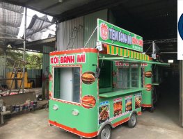 Xe bán đồ ăn vặt